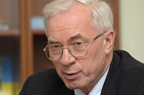 Азаров откроет в Калуше новое производство ПВХ-С