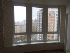 Окно в новострое эркерное 1940х1850