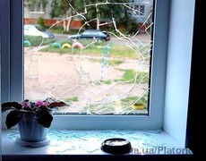 Замена разбитого стекла, стеклопакета.