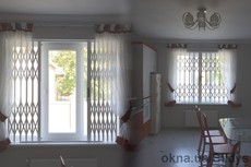 Решітки на вікна решітки розсувні