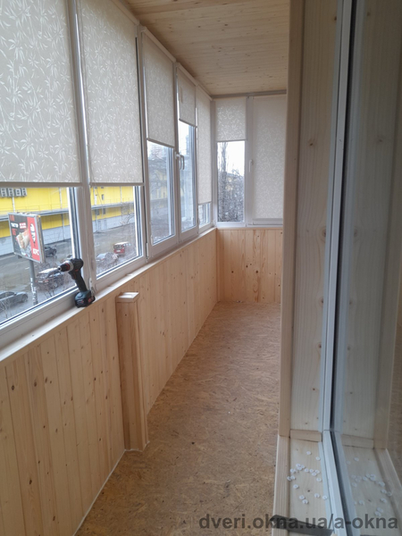 Остекление, обшивка балкона