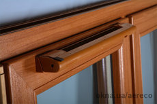 Оконный приточный клапан Аэрэко ЕММ 766 (цвет: дуб)