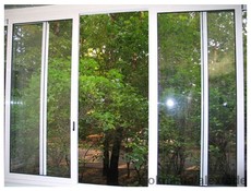 Раздвижная теплая система остекления балконной рамы