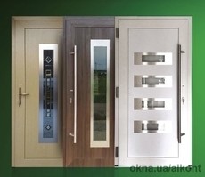 Вхідні двері з HPL панелями