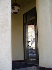 Алюминивые входные двери