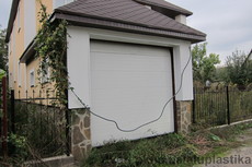 Секционные ворота. Монтаж в Киеве и Кивской области