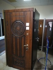 уличные двери