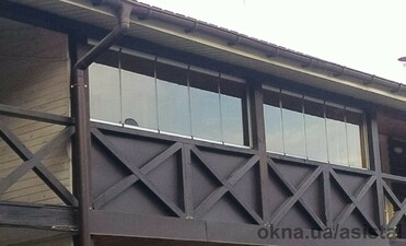 Панорамний балкон &mdash; 