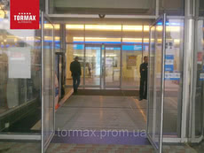 Раздвижные двери с системой 