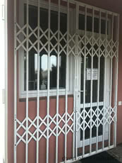 Розсувні решітки на балкон