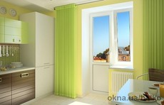 Балконный блок: окно глухое 600*1500, дверь балконная цельно стеклянная, поворотно-откидная 830*2290.