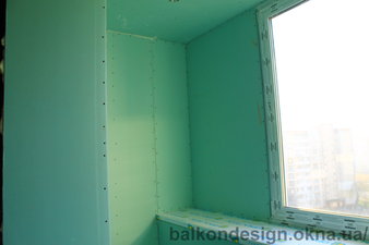 Отделка лоджии влагостойким гипсокартоном под покраску и под поклейку обоев &mdash; OKNA - SHOP