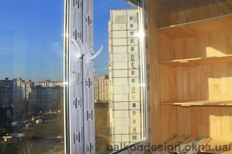 Отделка балкона деревянной вагонкой сосна без сучка &mdash; OKNA - SHOP