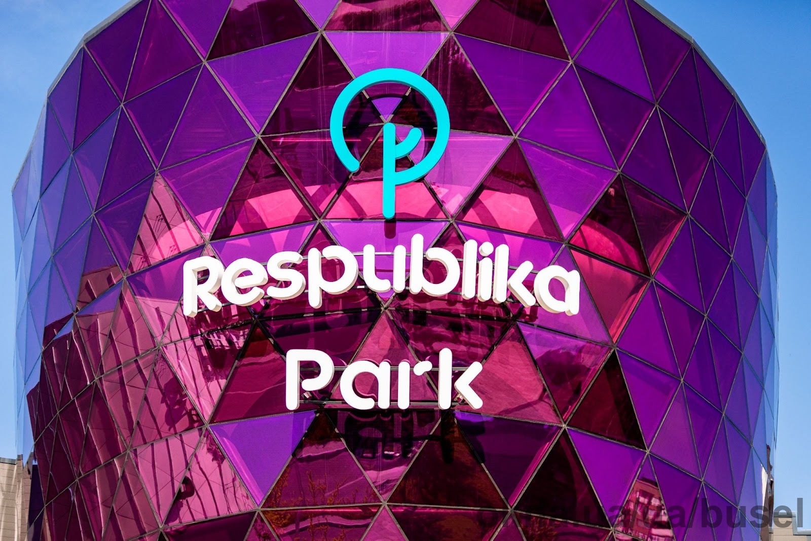 Respublika Park