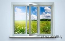 Окно трехстворчатое!