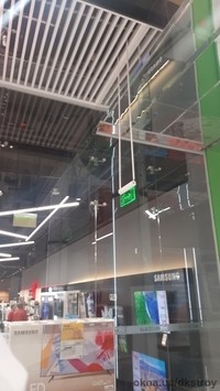 Склянні перегородки для торгівельних центрів, офісів, магазинів