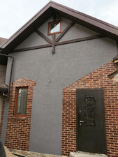 Insulation of the house and finishing of the facade with decorative plaster "American" — DIM REMONTU Insulation of the house and finishing of the facade with decorative plaster "American" — DIM REMONTU