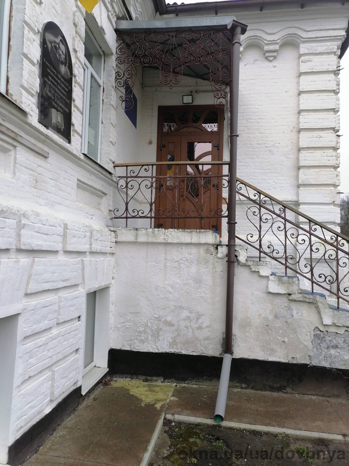 вхідні двері