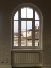 Деревянные окна с накладными деревянными шпроссами