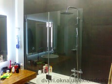 Шторки для ванної світлопрозорі скляні