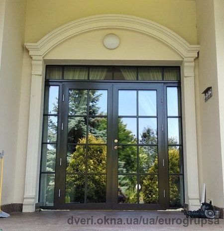 Entrance door to a private house