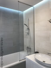 Шторка на ванную