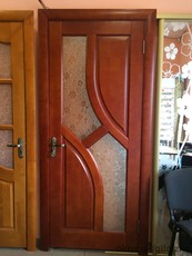 Двері з масиву вільхи