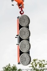 Вакуумний підіймач виробництва Jekko (Італія) модель JVL 450 – 4 / 6 pads.