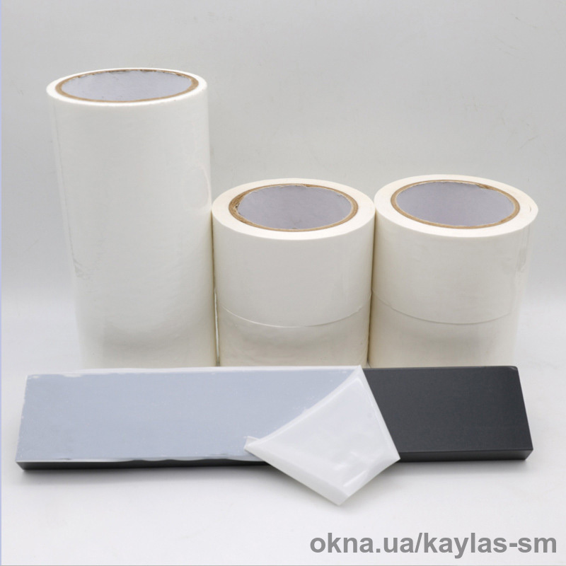 Захисна плівка для ПВХ та алюмінієвого профілю 300мм×100м×60мкм, біла