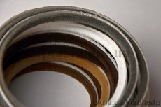 Щеточный уплотнитель, щетка, отбойник, пыльник