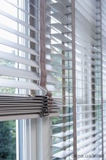 Деревянные горизонтальные жалюзи