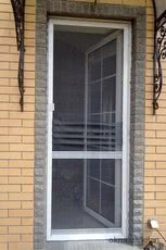 Антимоскитные сетки для дверей