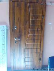 Дверь входная в квартиру