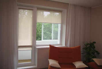 Балконний блок | 1550х2150 | (ДЛГО вікно 800 на 1430, двері 750 на 2150) REHAU EURO 70