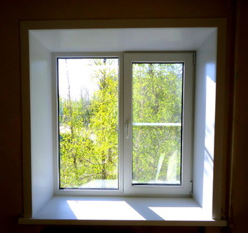 Двух створчатое пластиковое окно в детскую комнату - 1200х1200 мм. REHAU Euro 70