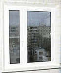 Металлопластиковое окно в кухню, двух створчатое - 1350х1350 мм. Rehau Euro 70