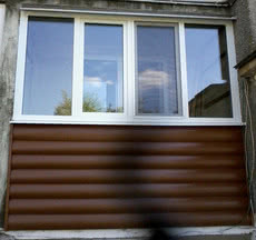 Металлопластиковая балконная рама 2100х1400 REHAU EURO 60