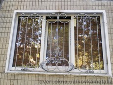 Кованые решетки на окна в Киеве
