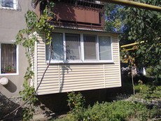 Балкон под ключ с расширением по периметру