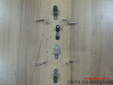 Z-крепление к москитному профилю.