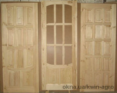 Двери из масива сосны
