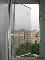 Москитные сетки на петлях