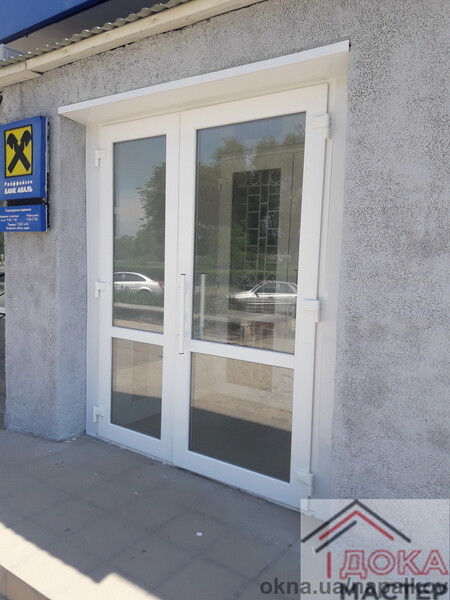 замена входных дверей в РАЙФАЙЗЕНБАНКАВАЛЬ