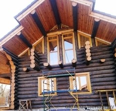 Дерев'яне євровікно у зруб