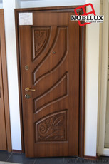 Броньовані двері.