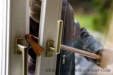 Установка противовзломных оконных ручек Siegenia Globe Secustik