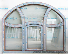 Арка с гнутыми импостами 1320х1580