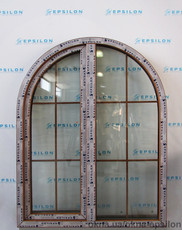 Арочное окно декорированное шпросами 1670 х 1290