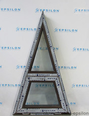 Треугольник 1340 х 740