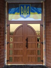 Двери с печатью на стекле 3050 х 1780